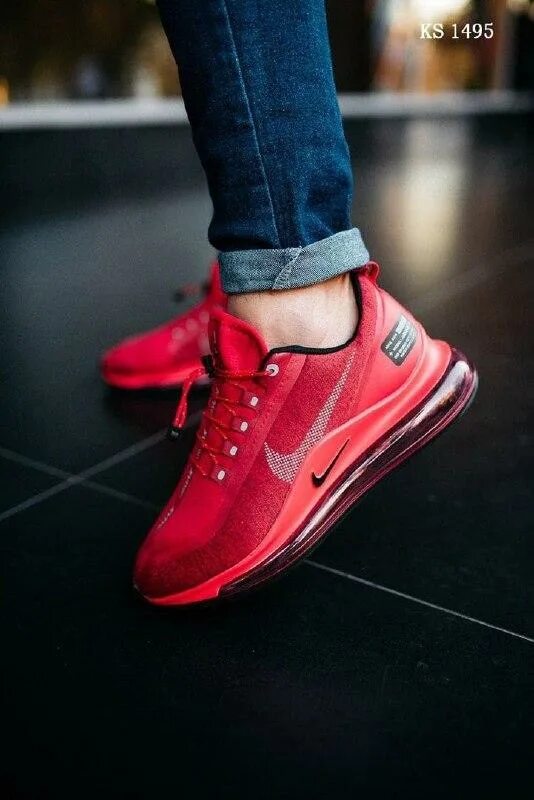 Chester кроссовки женские. Adidas shark red. Nike tn красные. Кеды fila женские красные. Кроссовки мужские черные с красным puma 7197.