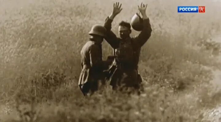 Девушка готовит мем. Сталинград мы еще живы или нет фильм 2021. Грустные фразы из игр. Док фильм восточный фронт. Фильм дети сталинграда.