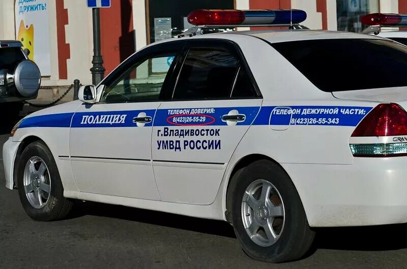 полиция владивостока машины. тойота марк 2 полицейская. полиция машина махачкала. марк 2 110 дпс. номер полиции владивостока.