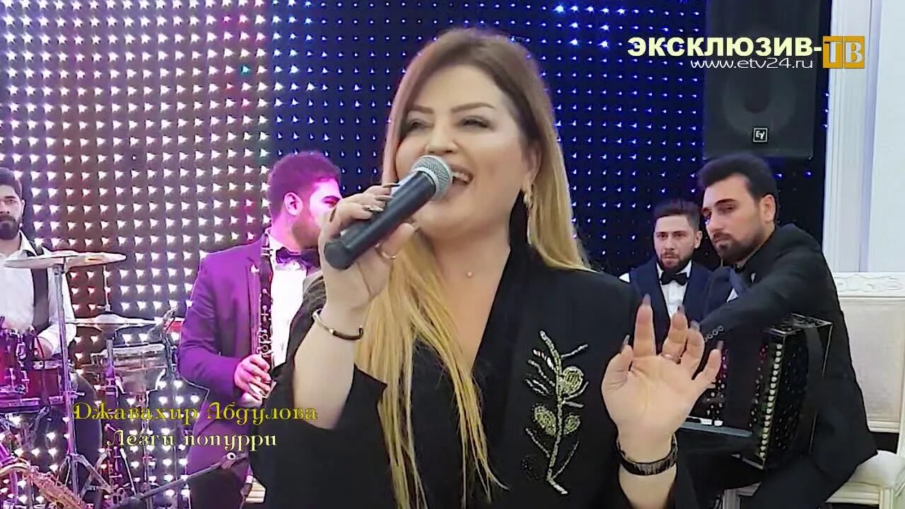 Струтинская мария фотограф. Свадебный танец попурри. Свадебное попурри. Танец uptown funk жениху и невесте. Свадебный танец попурри.