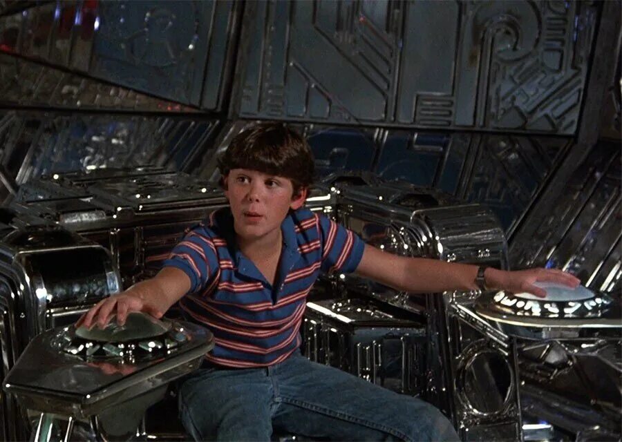 Полёт навигатора обложки игр. Фантастика полет навигатора. Flight of the navigator 1986. Flight of the stars. Flight of the stars.