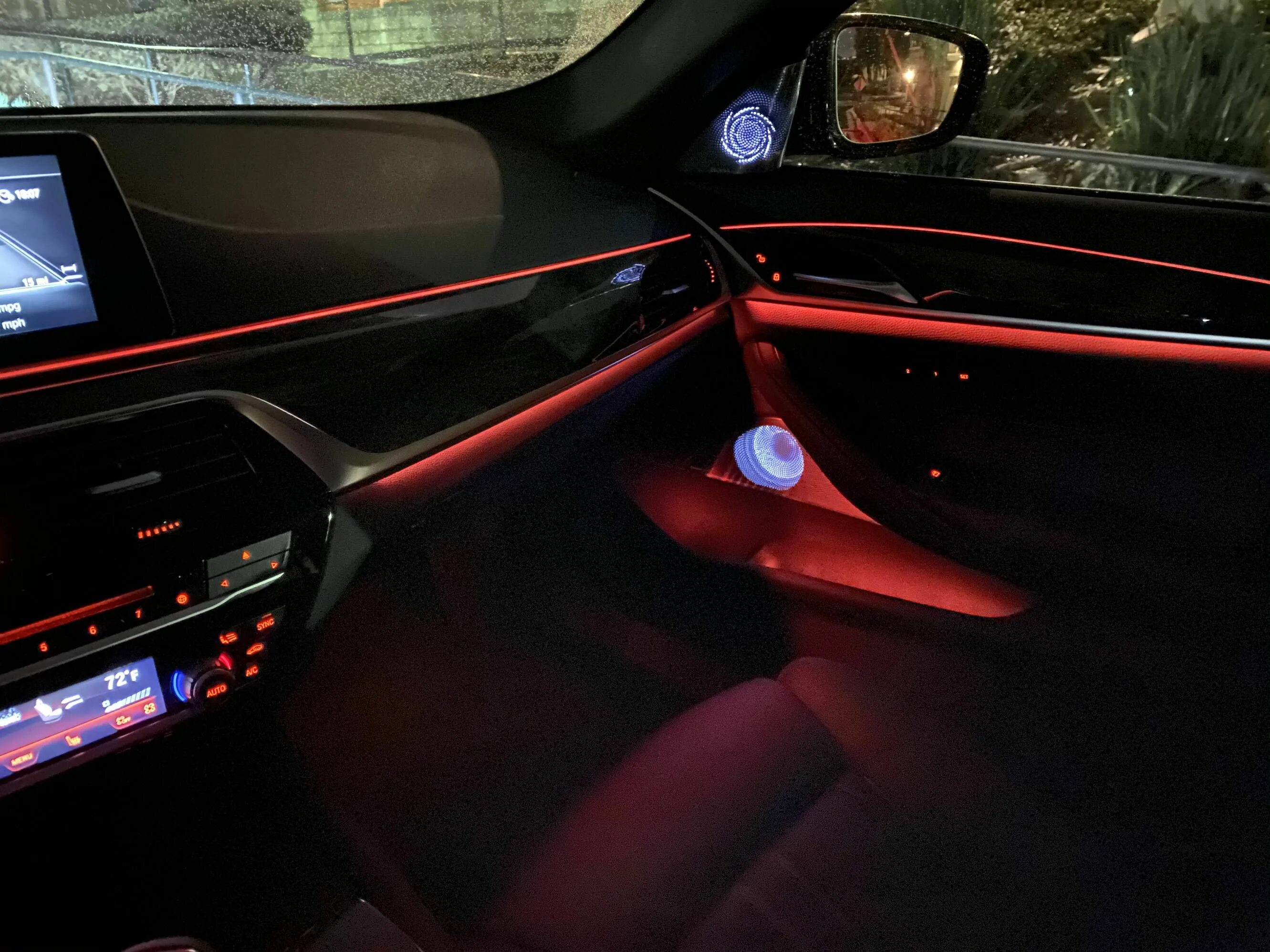Bmw 5 g30 подсветка салона. Bmw g30 подсветка салона. Подсветка bmw g30. Bmw m3 g30 салон. Подсветка bmw g30.