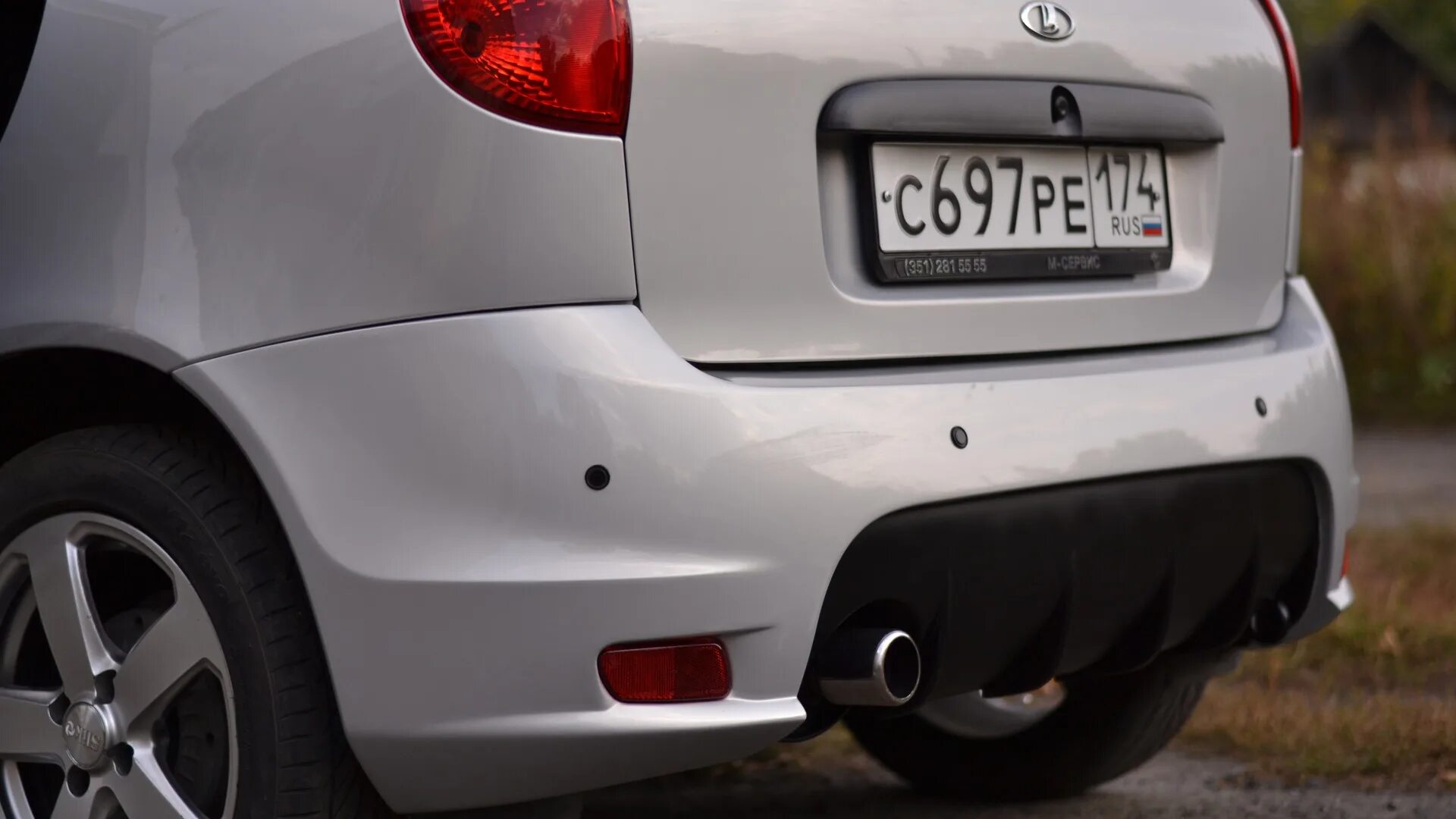 Как выглядит задний бампер. Задний бампер приора хэтчбек 2 и 1. Крепления заднего бампера ваз 2103. Toyota sprinter carib ae115. Как выглядит задний бампер.