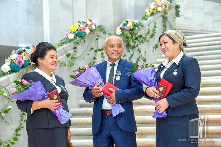 Ustoz va. Устоз мураббийлар. Устозлар байрами. Алифбе байрами. Ustoz va.