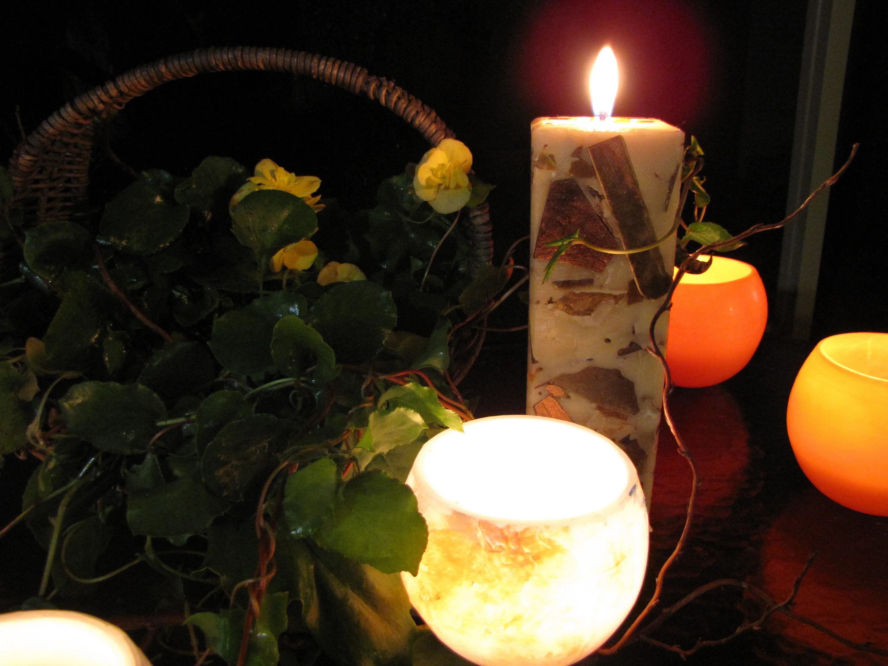Магические свечи. Вечерние ритуалы. Ритуалы со свечами. Желтая свеча. Красный желтый свечи