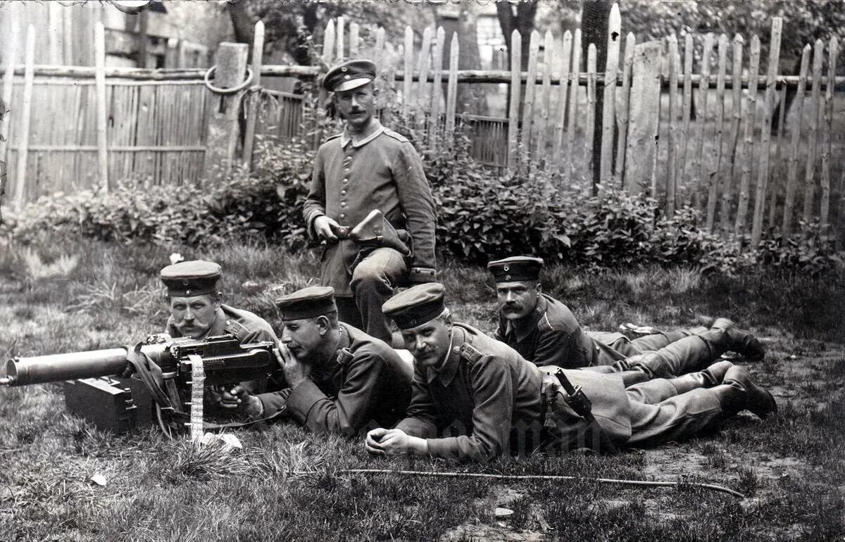 Во время первой мировой войны. Ландвер первая мировая. Германские пулемётчики первой мировой. Солдаты 1-й мировой войны.