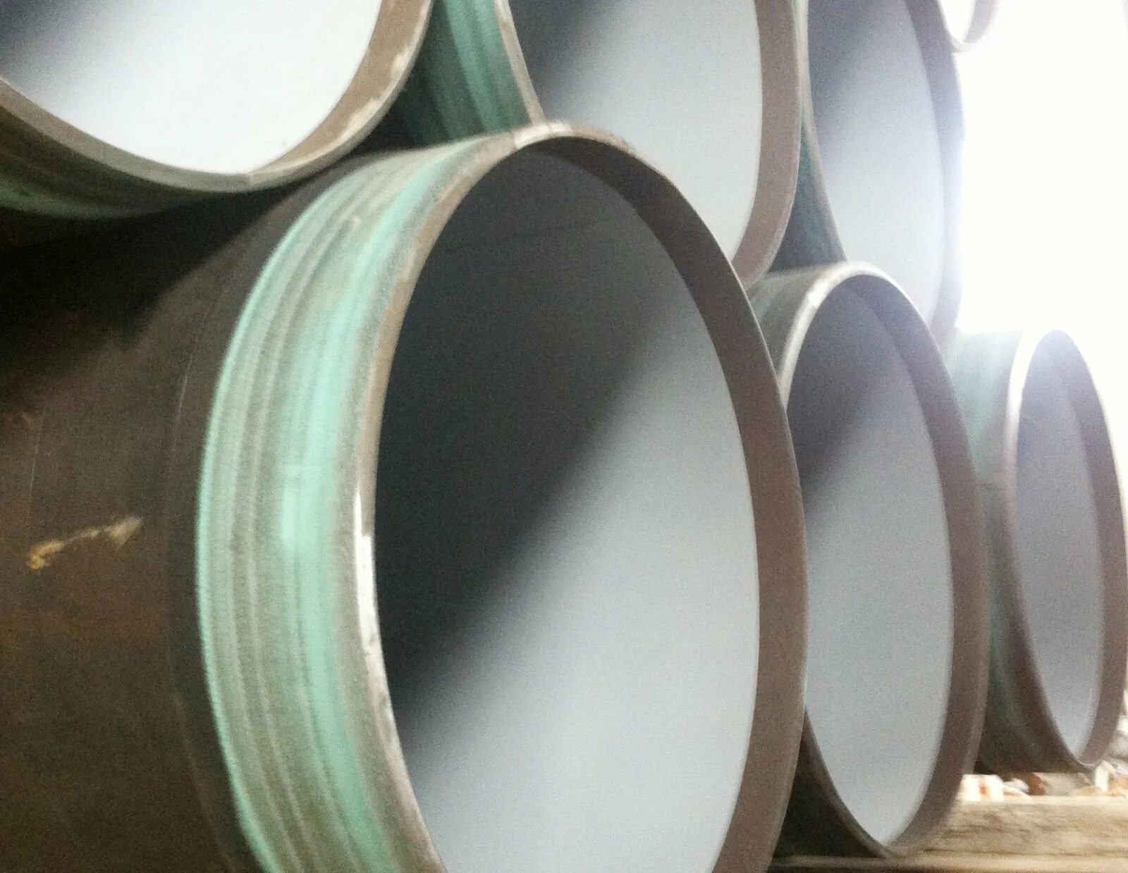 Цементно-песчаное покрытие труб. Труба стальная с цпп. Внутреннее цементно песчаное покрытие. Внутреннее цементно песчаное покрытие. Труба стальная с цпп.