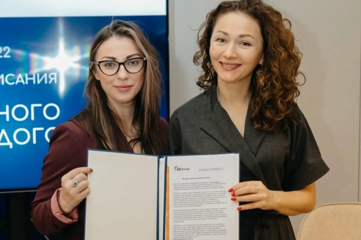 Осмотр выставки. Национальный инклюзивный договор. Национальный инклюзивный договор. Национальный инклюзивный договор открыто для всех. Национальный инклюзивный договор открыто для всех.
