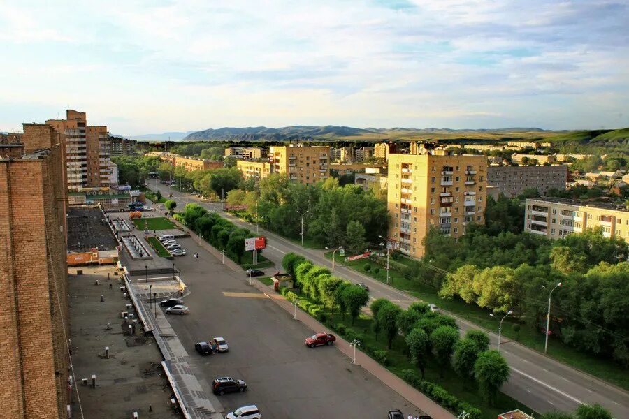 Под города абакана. Щетинкина 59 абакан. абакан панорама. улица ленина абакан. абакан центр города.