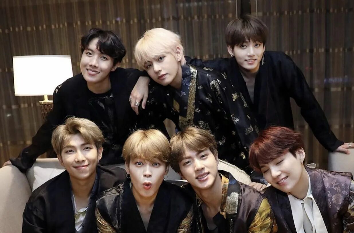 Сколько лет группе бтс. Bts rasmi. втс участники. арми корейская группа бтс. бтс mga 2018.