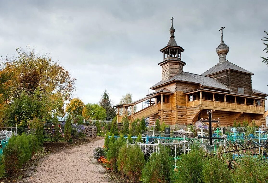 Купель боровск монастырь. Храм без единого гвоздя боровск. Храм на высоком. Высокопетровский монастырь боголюбская церковь. Преображенская церковь на острове кижи.