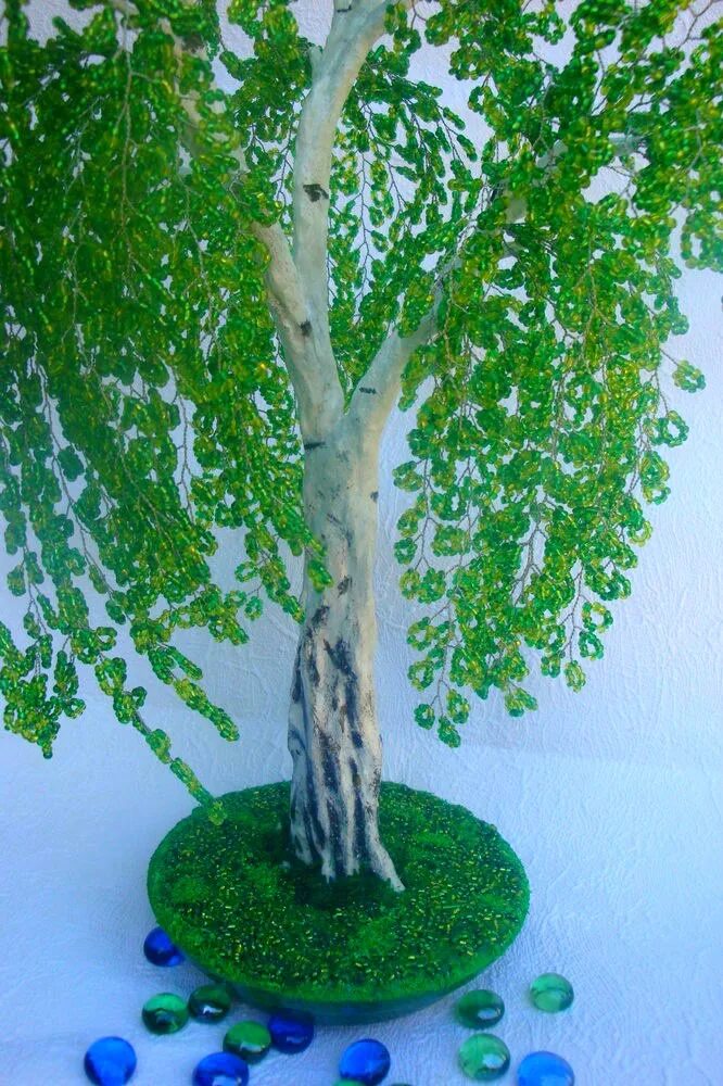 Поделка дерево. Как сделать березку. Березка из бумаги. Береза из бисера. Как сделать березку.