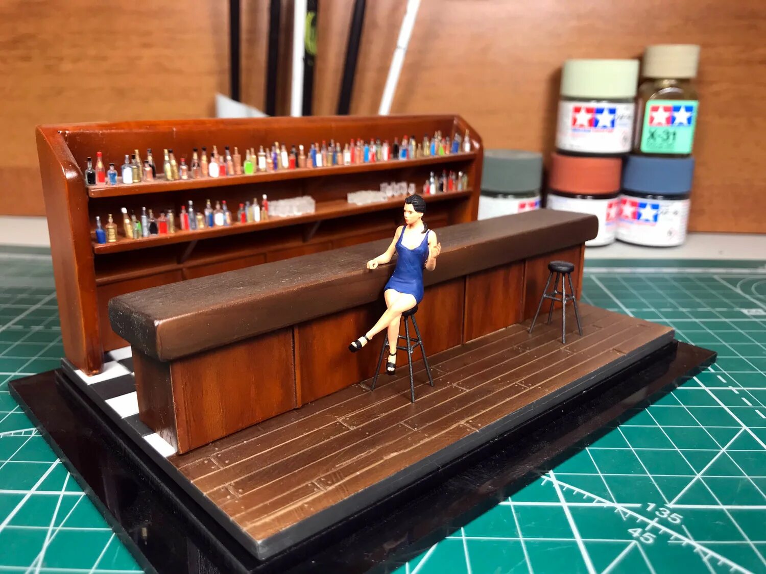 Денисов модельстрой фигурка. Атомный дорожный каток ссср 1959. Моделстрой. Фигурка тракториста. Забор 1/43.