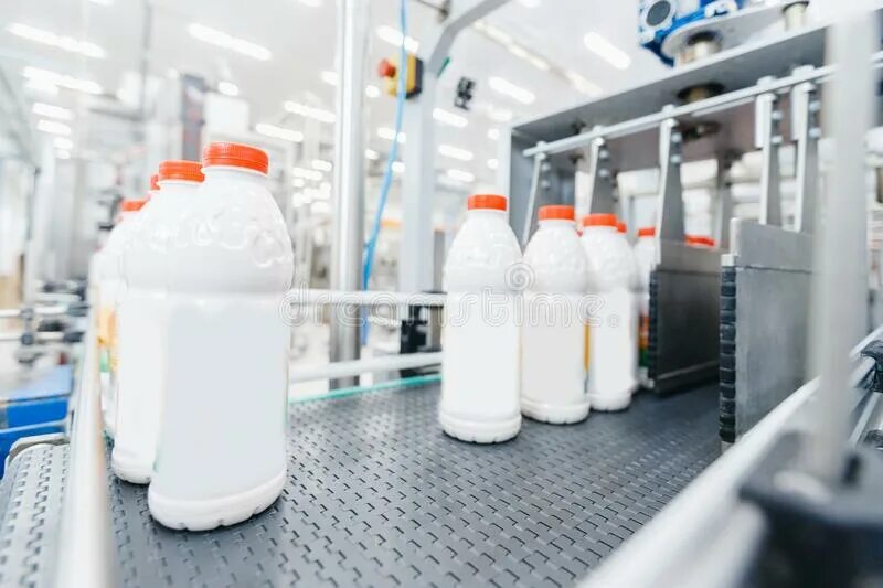 Завод разлива молока из нутри. Молоко на разлив США. Voronezhsky Dairy Plant.. Наклейка ферменнсеое молочное производство. Разлив молока в бутылки