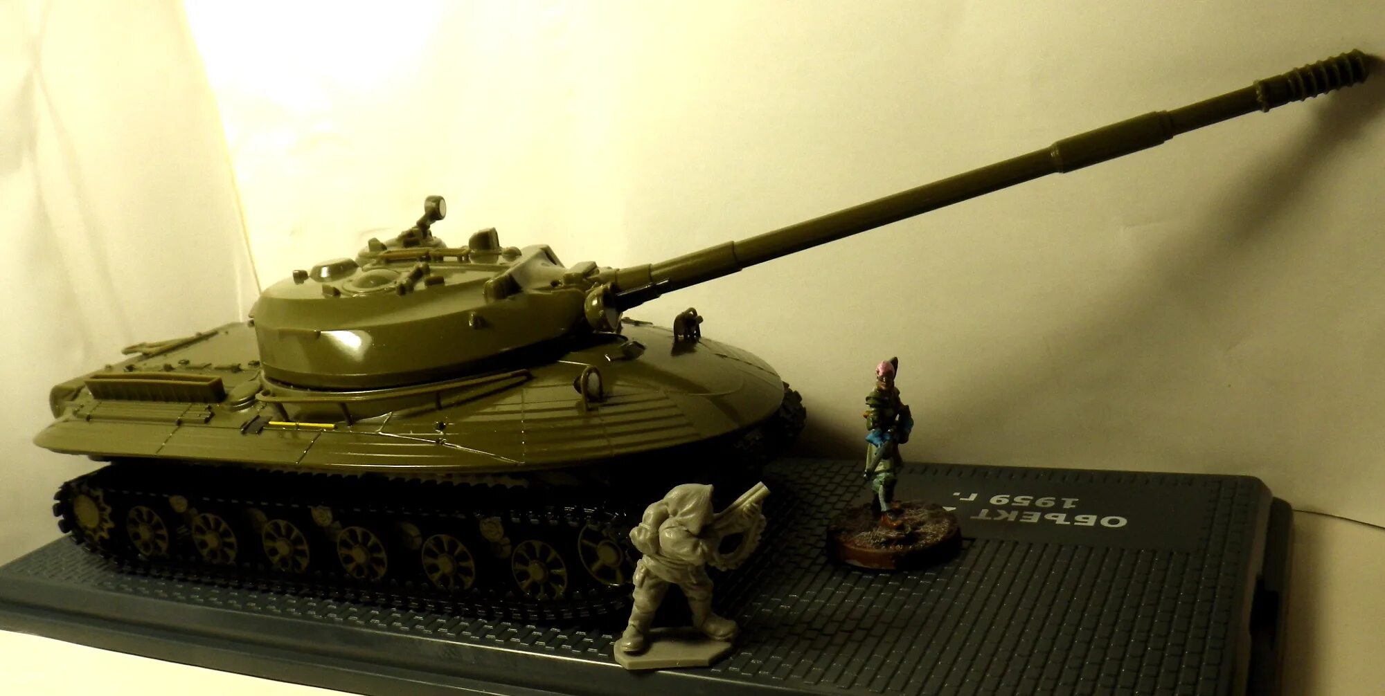 Bigfatcat19 livejournal. Кот танк. Кот в танке. Котики на танках. Маленькие танки которые садятся дети.