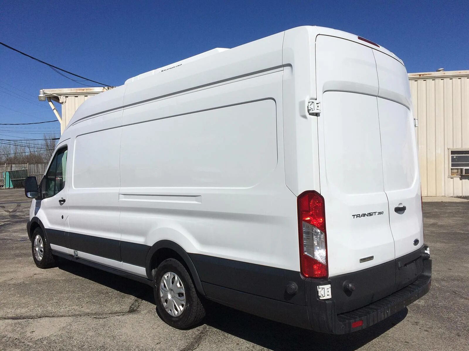 Ford Transit l2h2 белый. Форд Транзит Ван 310l2h2. Ford Transit 350 l3h3. Форд Транзит т4 фургон.