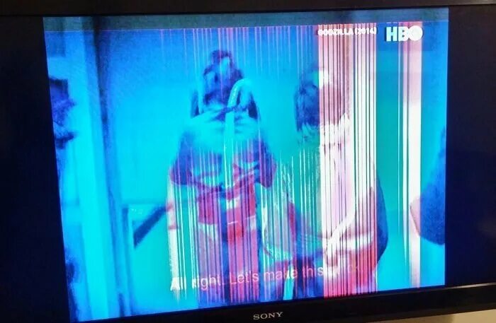 Телевизор показывает синим цветом как исправить. Телевизор самсунг рябит экран. мельтешит изображение lcd телевизора. мерцание экрана телевизора. жк телевизор рябь на экране.