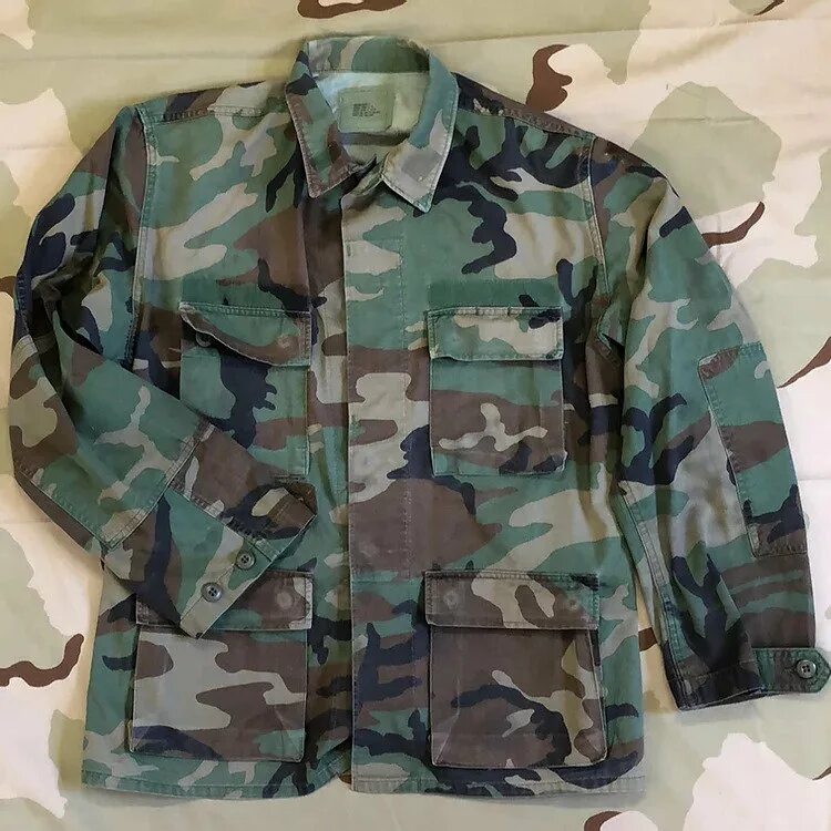 Брюки bdu лесной камуфляж 7941 rothco. Тактические брюки woodland. Камуфляж bdu woodland. Китель woodland acu. Woodland camo bdu.