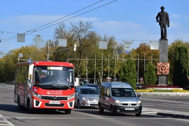 Маршрут 1 калуга. Автобус лиаз калуга. калужский троллейбус новый. 97 троллейбус калуга. 95 троллейбус калуга маршрут.