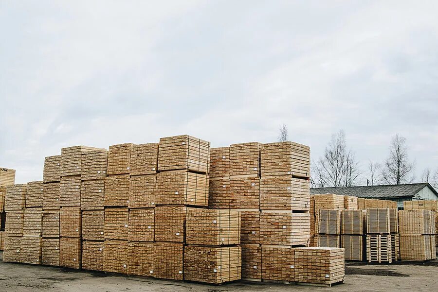 поддон для пиломатериалов. пиломатериал из осины. пиломатериалы поддоны. дом из пиловочника. тарная дощечка 1м20см.