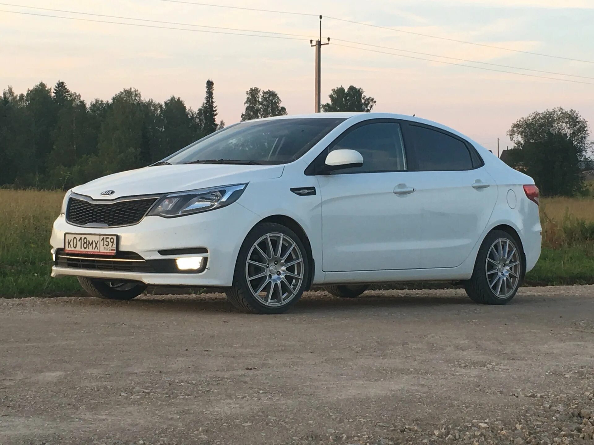 Kia rio 3 r17. Kia rio 3 колеса 17. Kia rio 4 r17. Kia rio r17. 17 диски рио 3.