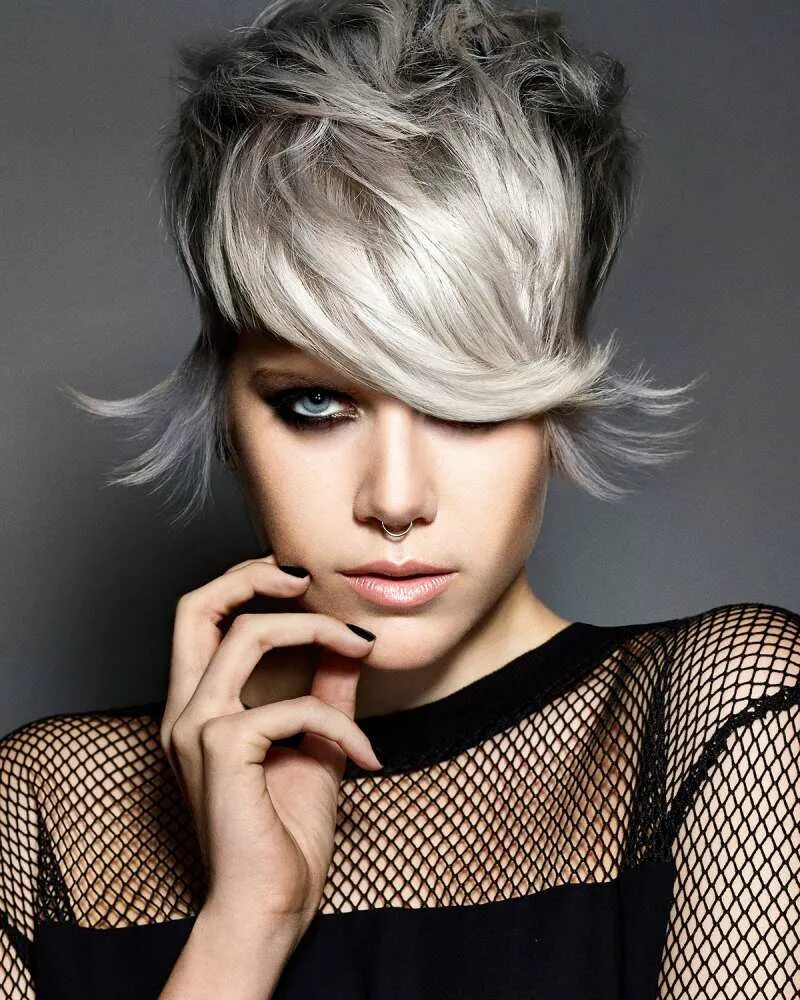 пикси андеркат. пикси боб блонд. пикси блонд 2022. пикси седой блонд. пикси боб блонд 2020.
