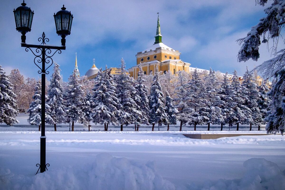 город зима иркутская область. архангельск достопримечательность зима. зима в городе нижний новгород. город курск зимой. ярославль зимой центр.