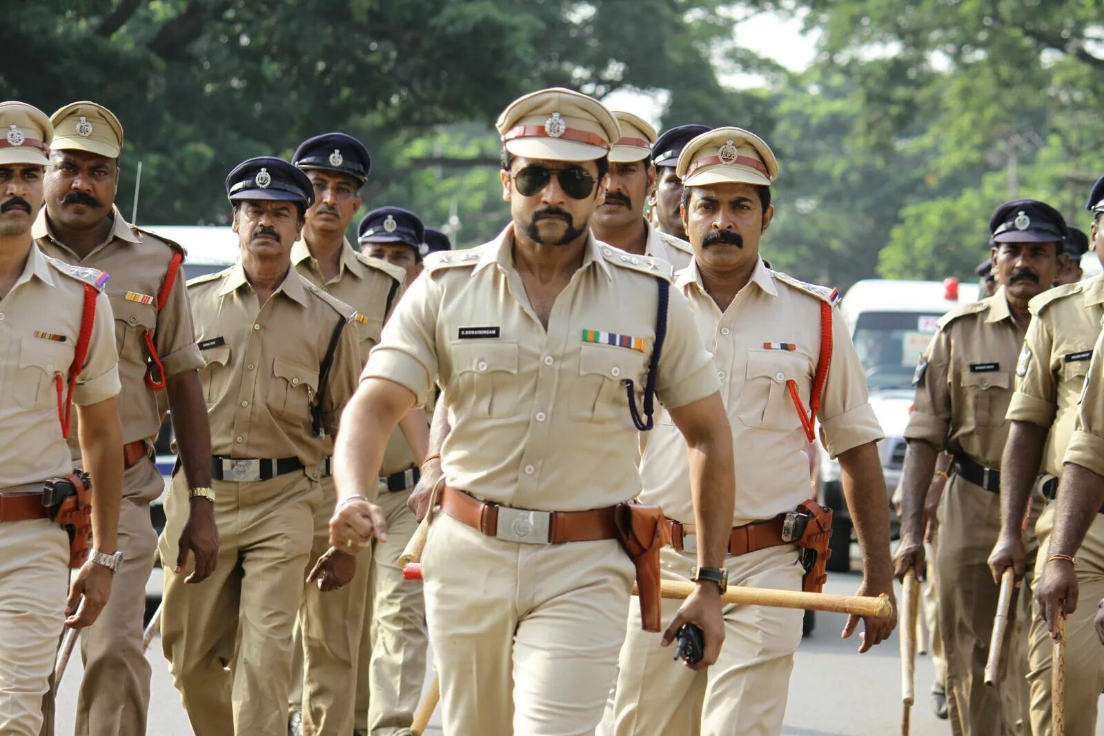 Сингам узбек тилида. Сингам / лев (singham) 2011. баджирао сингам.