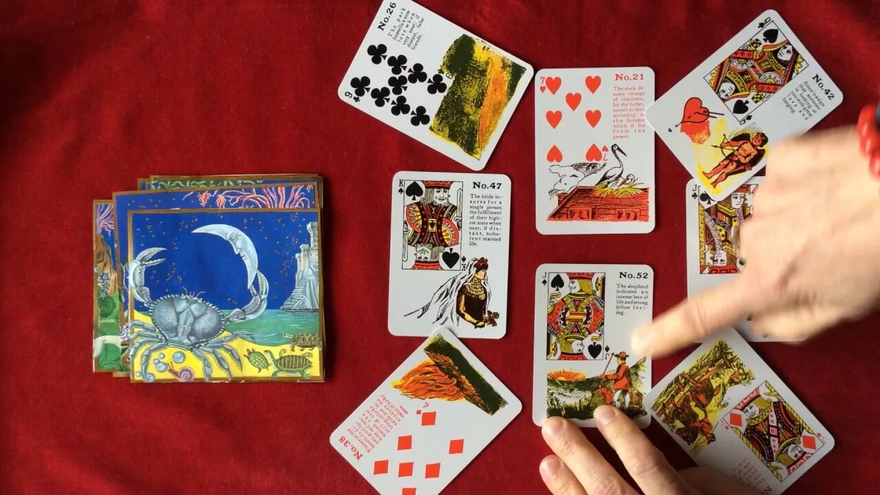 цыганка гадает на картах. цыганское гадание есть на картах. цыганское гадание есть на картах. цыганские карты пасьянс. цыганское гадание есть на картах.