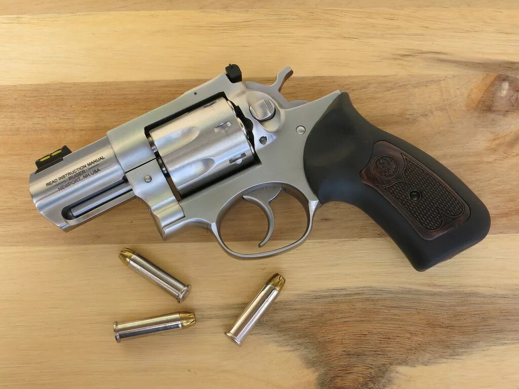 Магнум 357 револьвер. Револьвер Ruger gp100. Ругер 357 Магнум. Револьвер Ругер 357 Магнум. Магнум Ruger gp100.