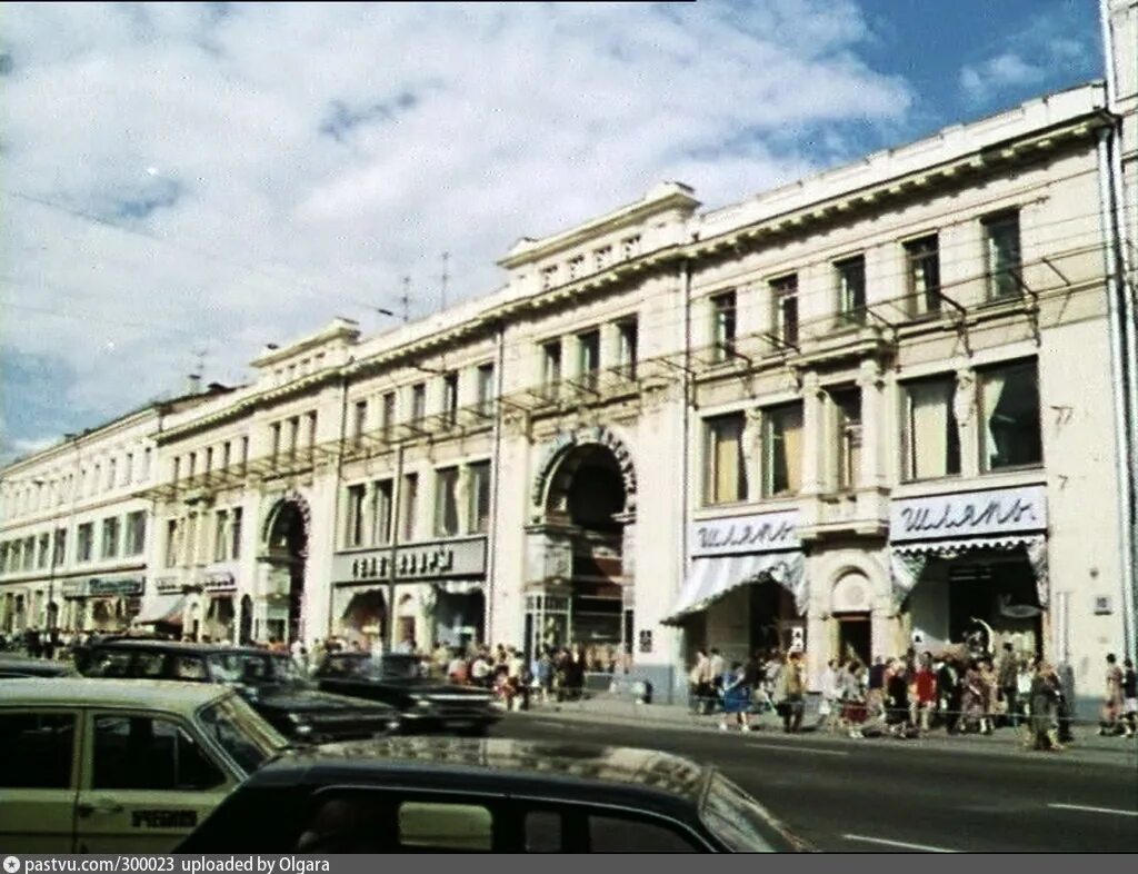 Петровский Пассаж Москва улица Петровка. Петровский Пассаж Неглинная. Кузнецкий мост Пассаж Солодовникова. Петровский Пассаж Москва 1906. Пассаж история