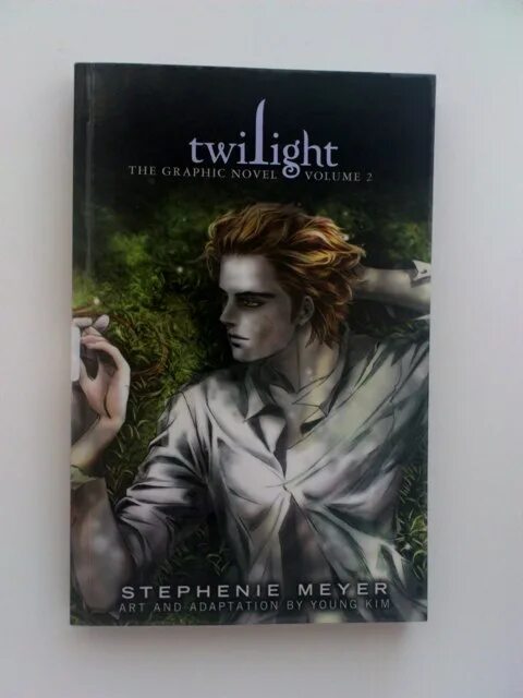 Twilight: the graphic novel книга. Twilight graphic novel. Сумерки книга на английском. Eventide книга.