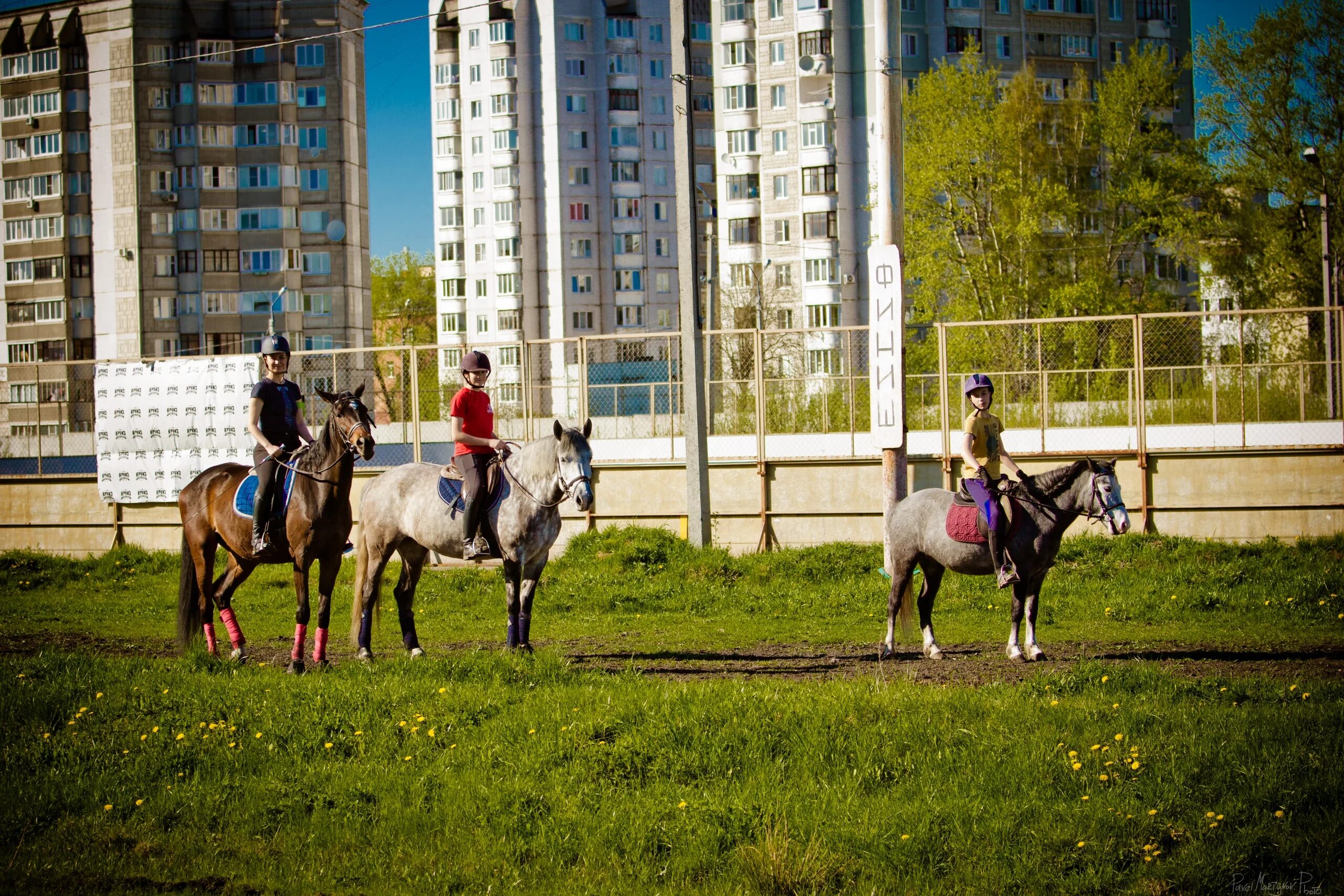 Космонавтов кск