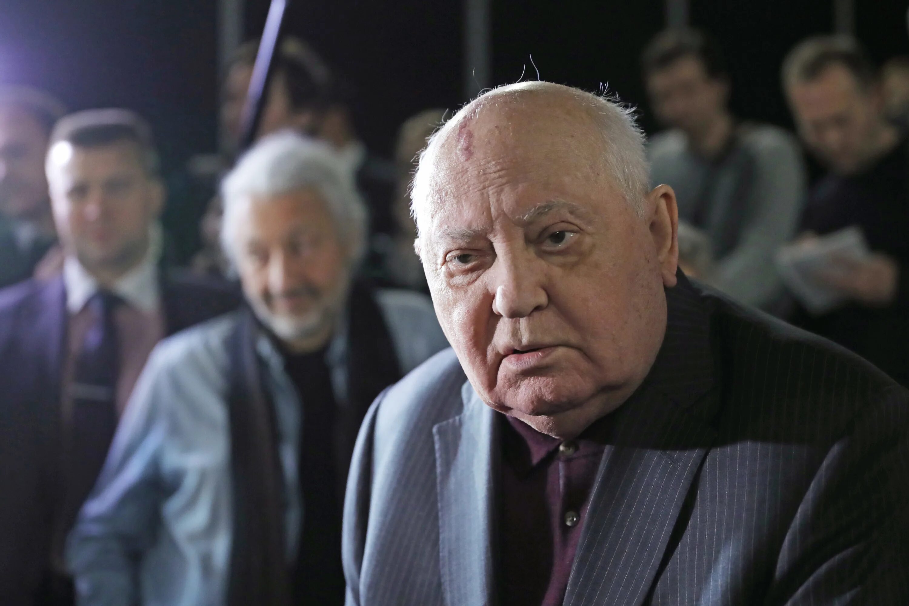 Горбачев жив. Горбачев жив