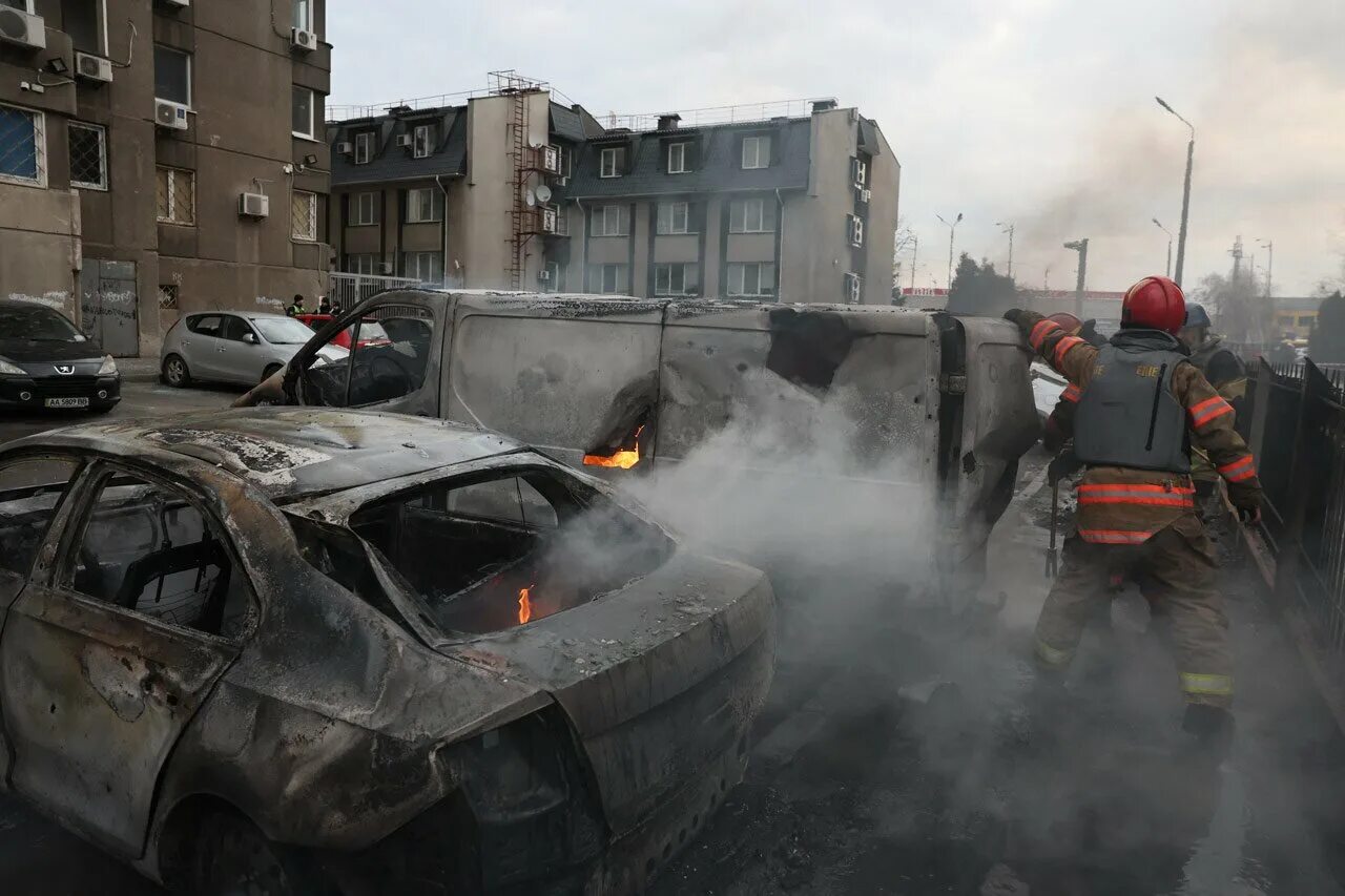 Взрывы в киеве сегодня последние. Взрыв здания.