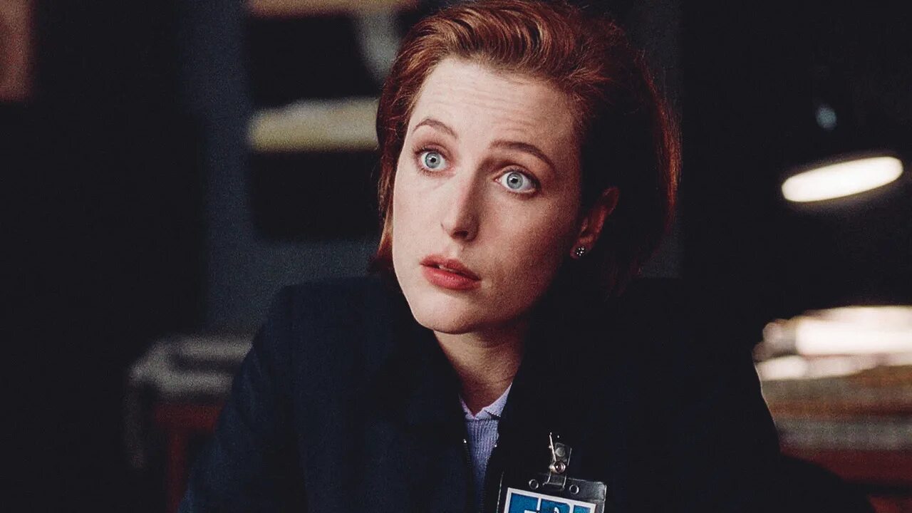 Джиллиан Андерсон секретные материалы. Скалли Милано. Скалли Милано агент. Dana Scully. Екб танцуй скалли милано