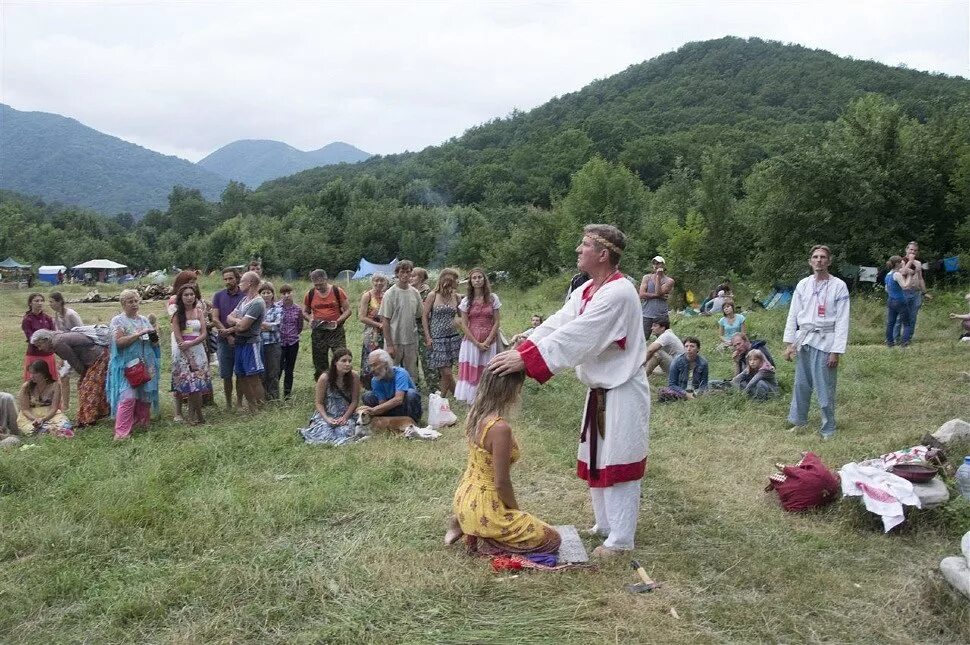 имянаречение это. картинки - обряд имянаречения. имянаречение это. славянские обряды имянаречение. имянаречение у славян.