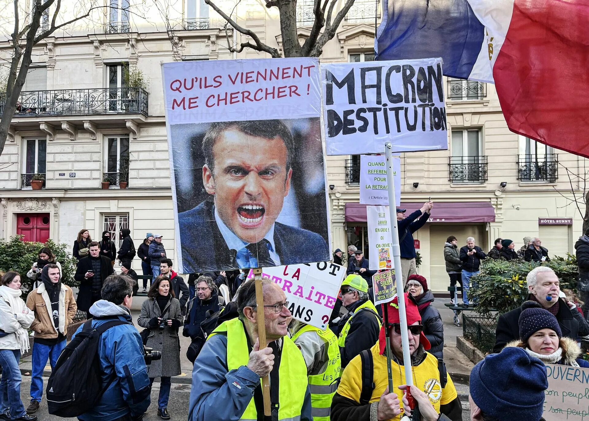 Пенсионная реформа во Франции. Протесты во Франции 2023. Забастовки во Франции. Протесты во Франции. Франция майдан