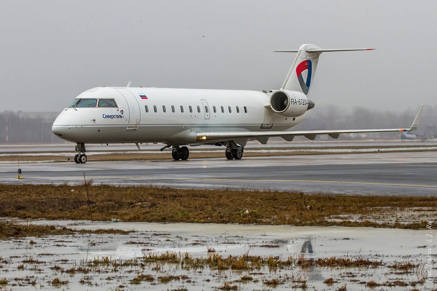 Bombardier crj200 Северсталь. CRJ-200 Северсталь. Canadair CRJ 200 самолет. Canadair Regional Jet 200 Северсталь. Самолет canadair crj 200