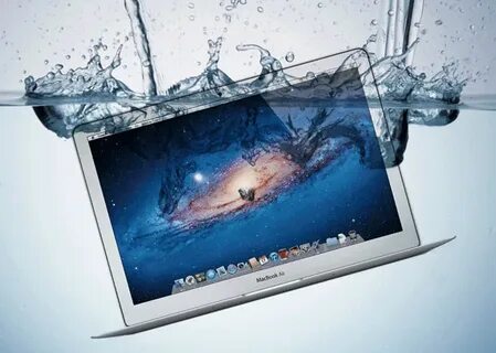 Ноутбук в воде