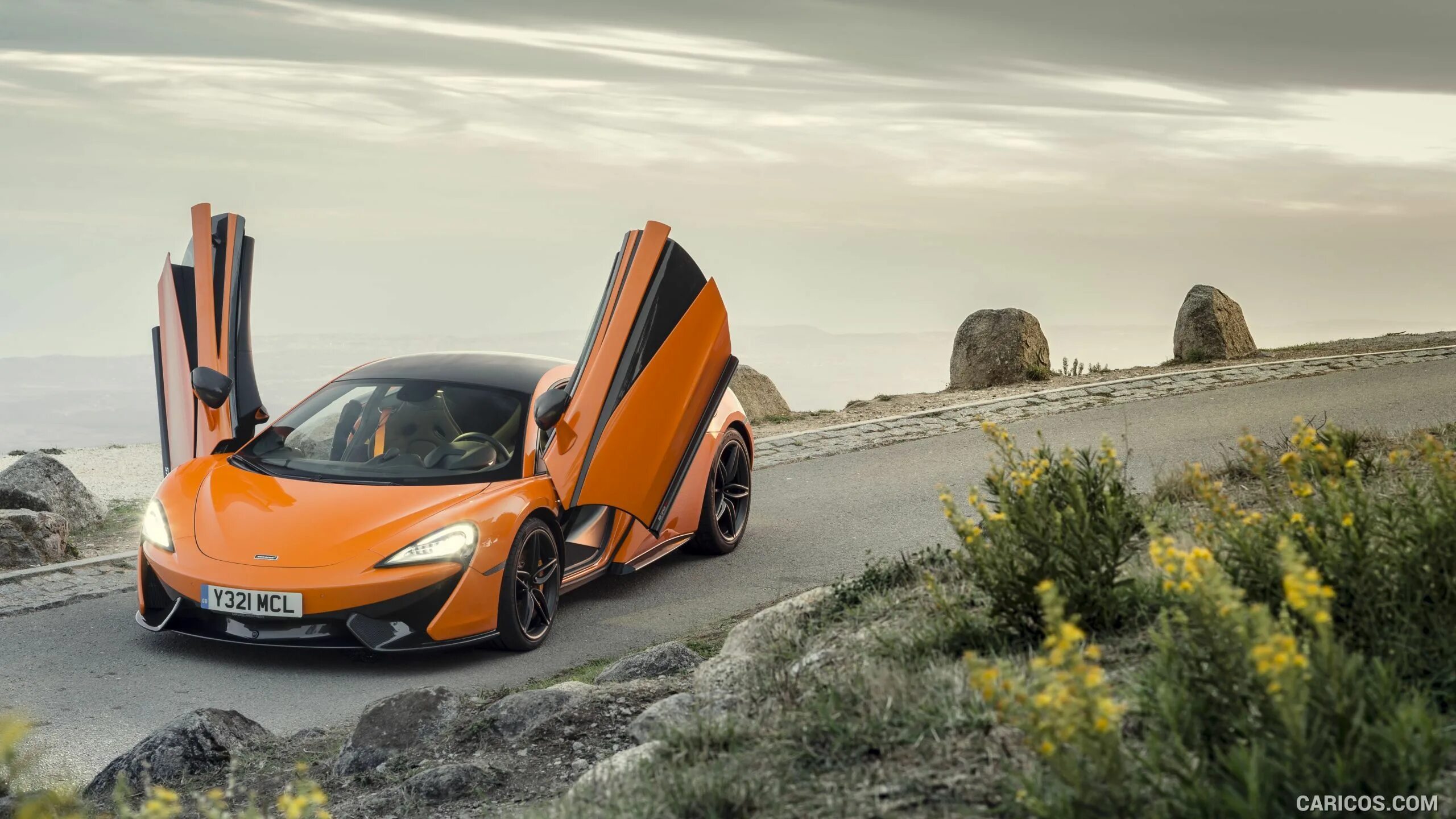 Макларен 570. Mclaren 570s coupe. Mclaren 570s оранжевый. Макларен 570s. Mclaren automotive 570s.