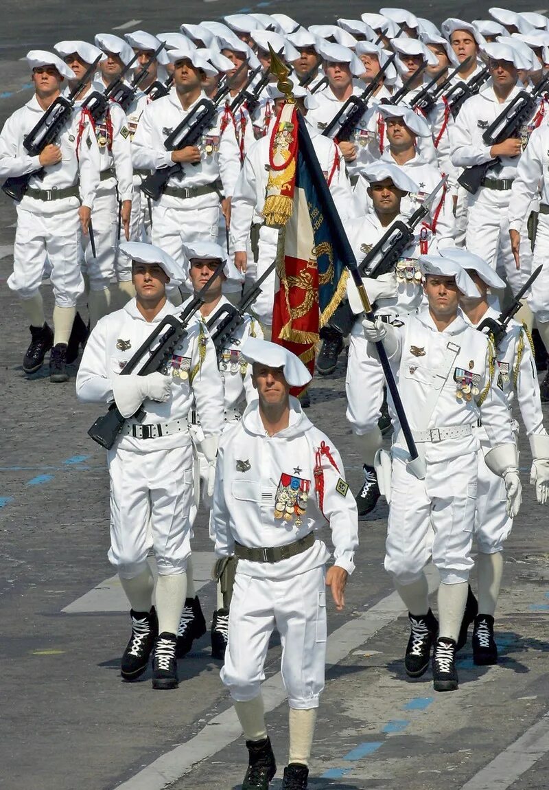 Военная форма Франции парадная. Парадная форма военнослужащих. Парадная форма армии.