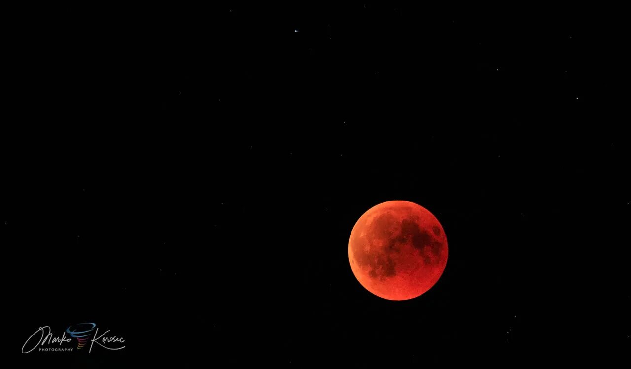 Total Lunar Eclipse Blood Moon. Кровавая Луна 2021. Кровавая Луна / Bloodmoon (1997). 27 Июля 2018 лунное затмение. Лунный день 27 февраля 2024 года