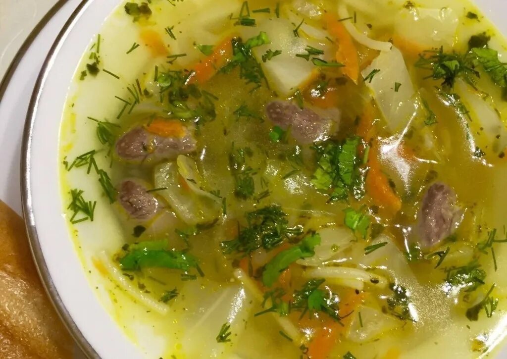 Суп с сердечками рецепт. Суп из куриных сердечек. супчик с куриными сердечками. суп с куриными желудками. супчик из сердечек куриных.