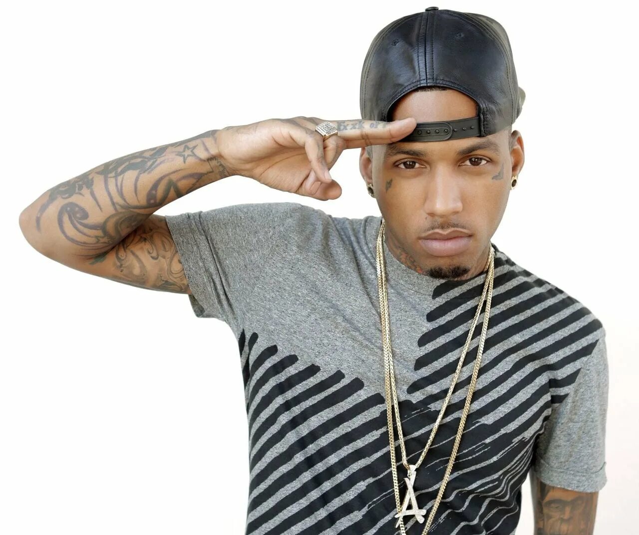 Feat kid ink. Рэпер КИД Инк. Tomahawk Kid Ink Genius. Jet Kid Ink. Во что одеваются КИД Инк.