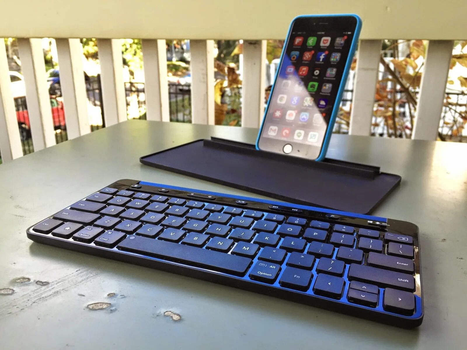 Mobile keyboard