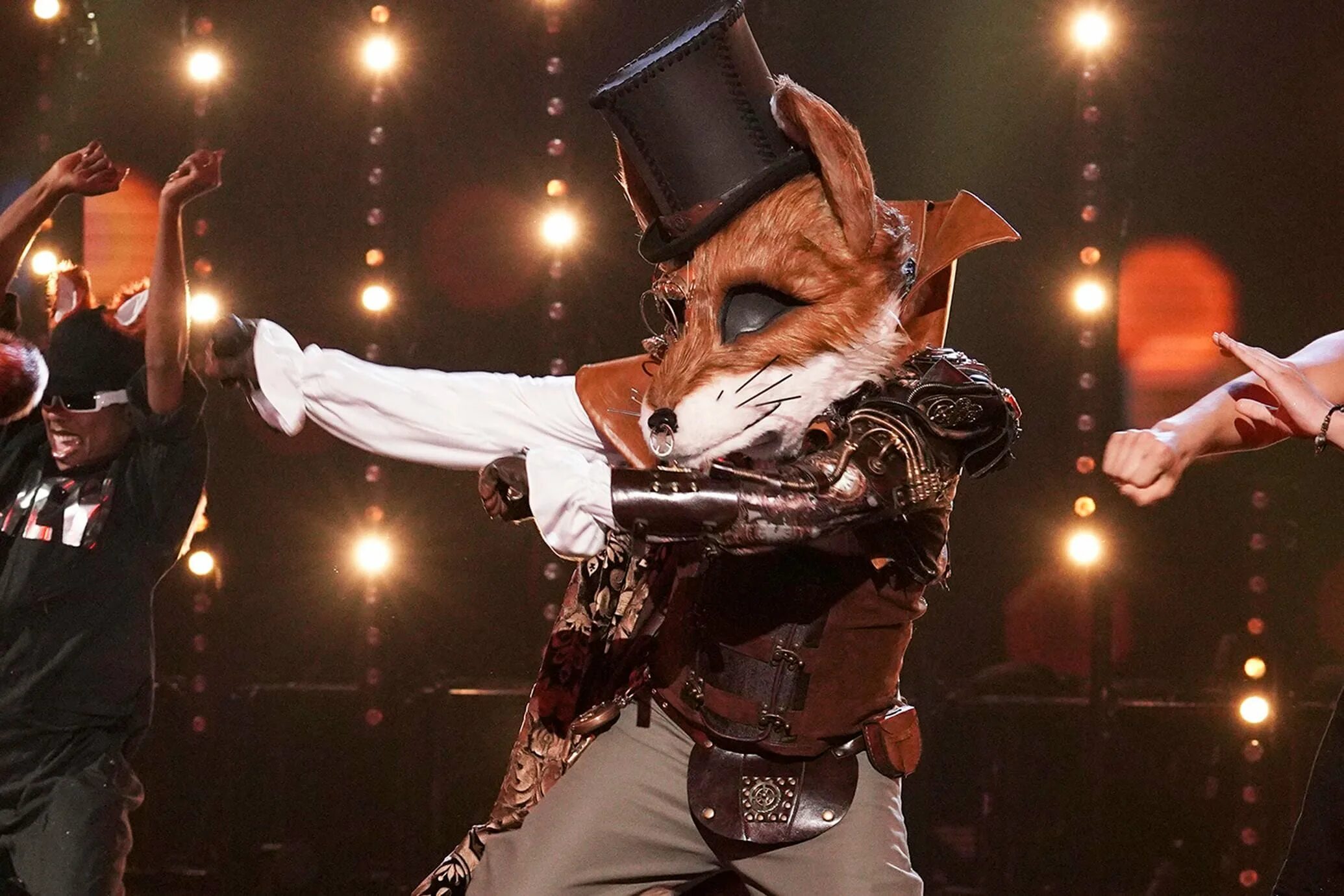 The masked Singer шоу. Mask Singer Fox. The masked Singer Лис. Маска шоу Fox.