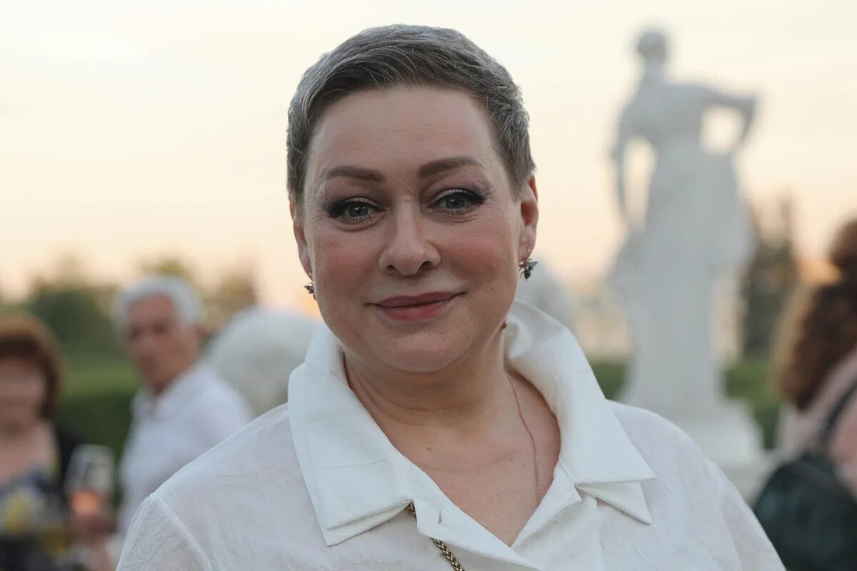 Аронова актриса дочь. Аронова. Аронова рассказывает. Актриса аронова аронова. Аронова рассказывает.