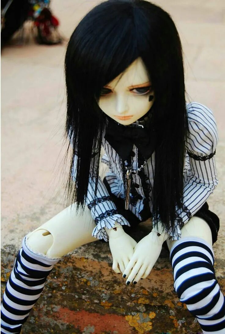 Бжд эмо. Bjd куклы эмо. Кукла эмо с красными волосами. Бжд куклы парни неформалы. Шарнирные куклы эмо.