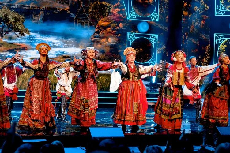 Русскую песню пожалуйста